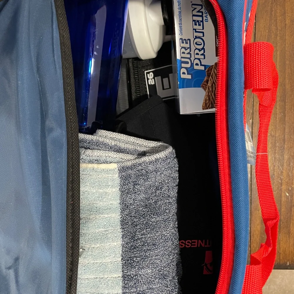 Avengers duffle bag - Picture 6 of 10